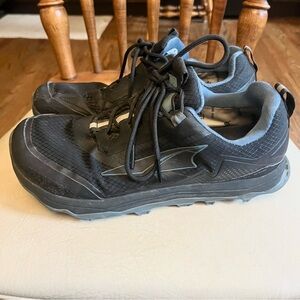 Altra Women’s Black and Blue Athletic Shoes